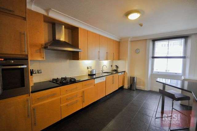  Image of 3 bedroom Flat to rent in Prince of Wales Terrace London W8 at Prince of Wales Terrace  London, W8 5PE