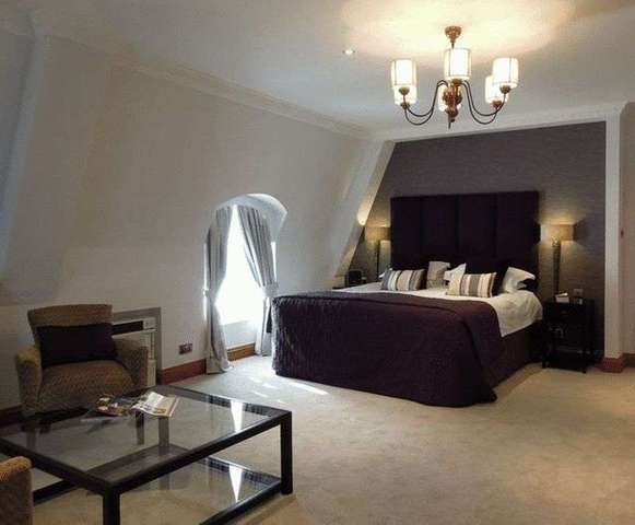  Image of 3 bedroom Flat to rent in Prince of Wales Terrace London W8 at Prince of Wales Terrace  London, W8 5PE