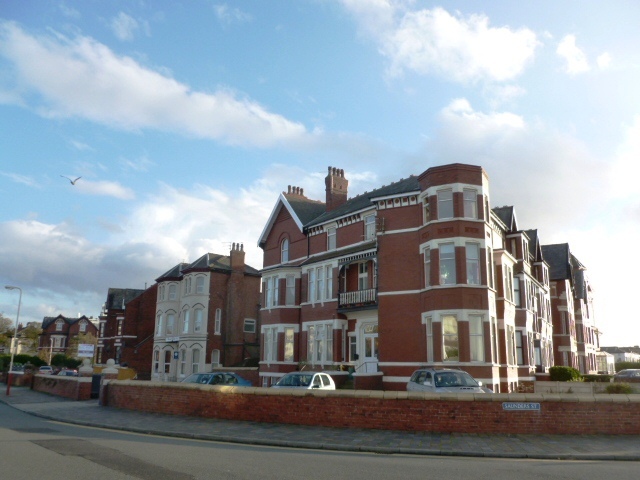  Image of 2 bedroom Apartment to rent in Promenade Southport PR9 at Southport, PR9 0HZ