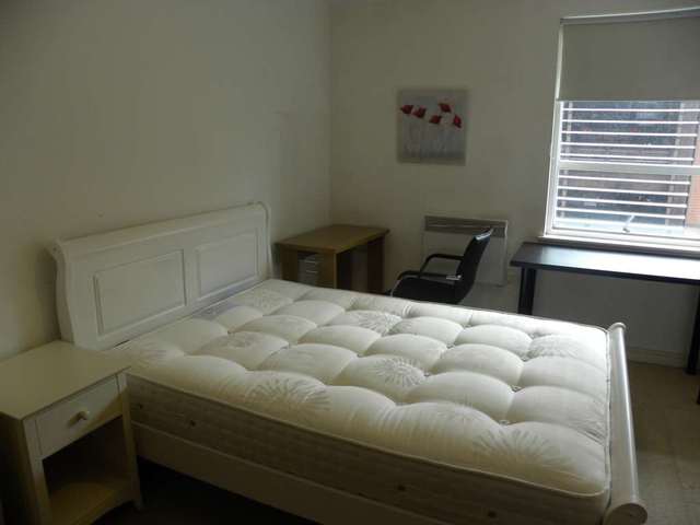  Image of 2 bedroom Apartment to rent in Lower Ormond Street Manchester M1 at Lower Ormond Street Manchester Manchester, M1 5QF