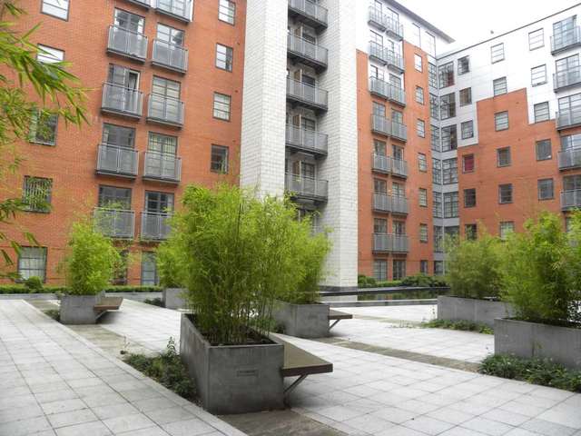  Image of 2 bedroom Apartment to rent in Lower Ormond Street Manchester M1 at Lower Ormond Street Manchester Manchester, M1 5QF
