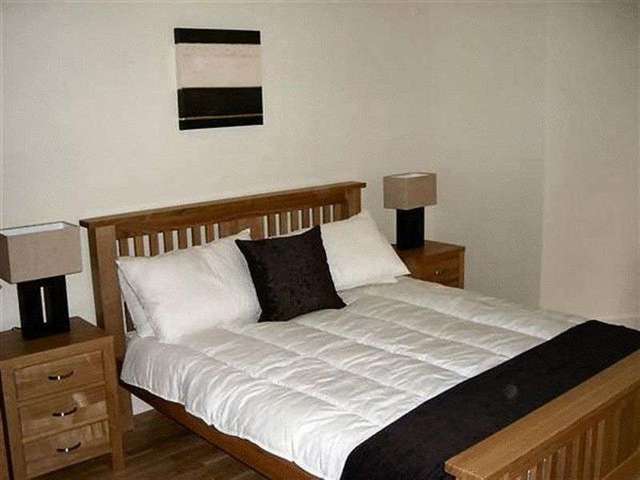  Image of 1 bedroom Flat to rent in Queen Anne Street London W1G at Queen Anne Street  London, W1G 9LF