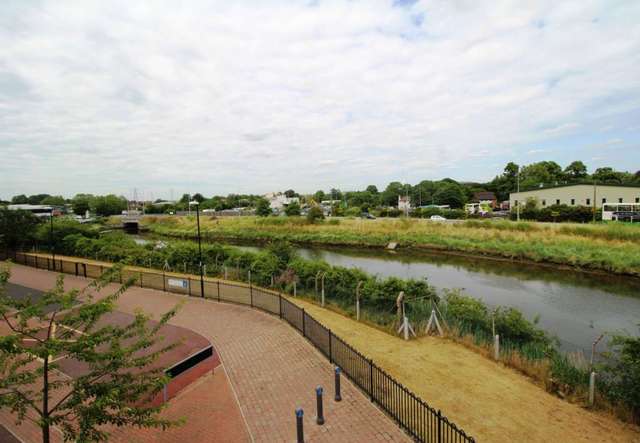 Image of 2 bedroom Apartment to rent in Reavell Place Ipswich IP2 at Reavell Place  Ipswich, IP2 0ET
