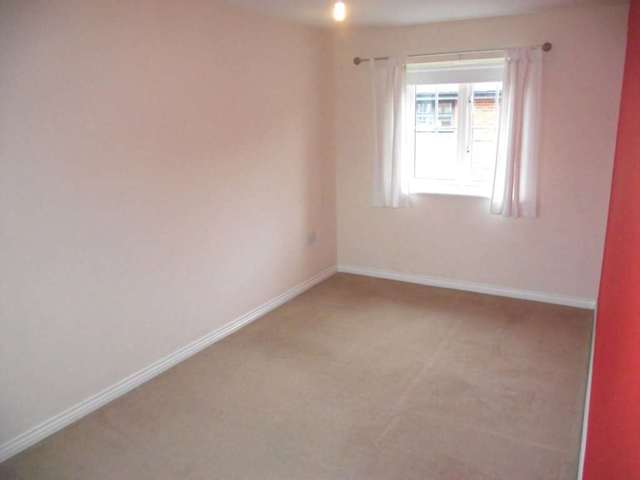 Image of 3 bedroom Semi-Detached house to rent in Reuben Walk Earls Colne Colchester CO6 at Reuben Walk Earls Colne Colchester, CO6 2TB