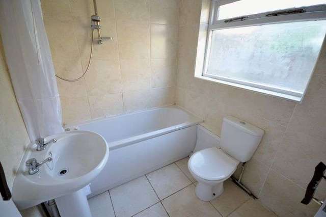  Image of 2 bedroom Terraced house to rent in Carmarthen SA31 at Carmarthen, SA31 1HH