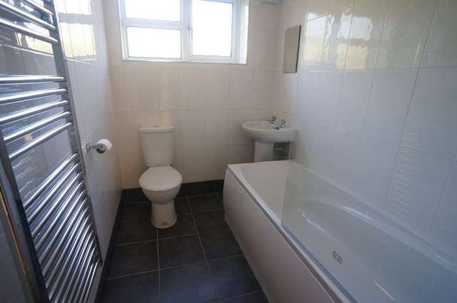  Image of 2 bedroom Flat to rent in Richmond Road Sheffield S13 at Sheffield Woodhouse, S13 8NB