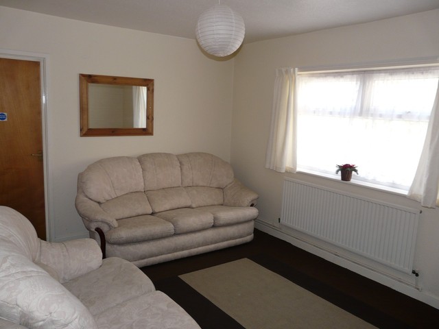  Image of 1 bedroom Flat to rent in Richmond Road Cardiff CF24 at Ground Floor Rear  Cardiff, CF24 3BS