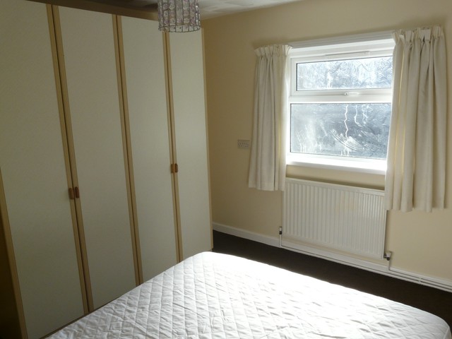  Image of 1 bedroom Flat to rent in Richmond Road Cardiff CF24 at Ground Floor Rear  Cardiff, CF24 3BS