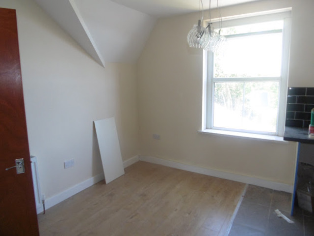  Image of 2 bedroom Property to rent in Richmond Road Cardiff CF24 at Richmond Road  Cardiff, CF24 3AT