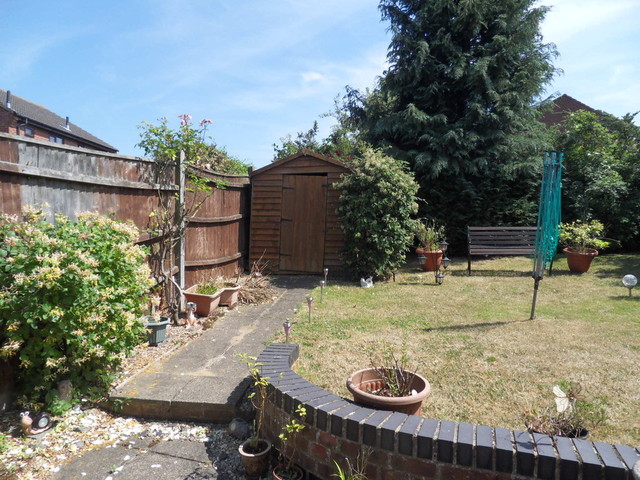  Image of 3 bedroom Semi-Detached house to rent in Wheatfields Rickinghall Diss IP22 at Wheatfields Rickinghall Diss, IP22 1EN