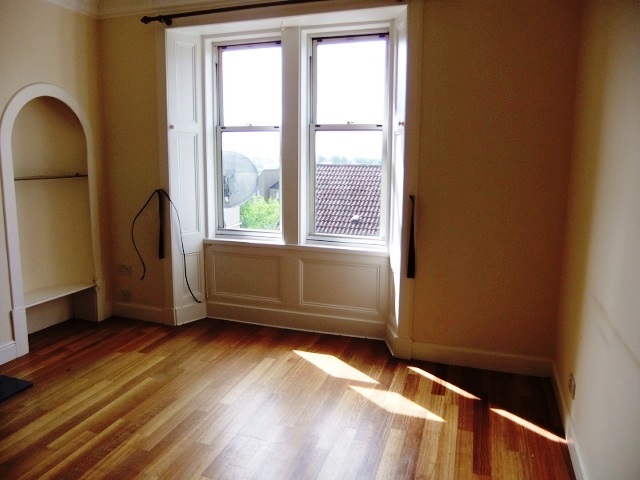  Image of 1 bedroom Flat to rent in Rolland Street Dunfermline KY12 at Dunfermline Fife Fife, KY12 7ED