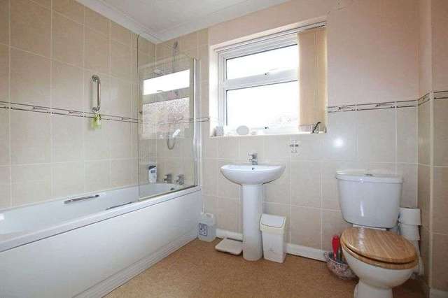 Image of 4 bedroom Detached house for sale in Bow Lane Romsey SO51 at Bow Lane  Romsey, SO51 7NA