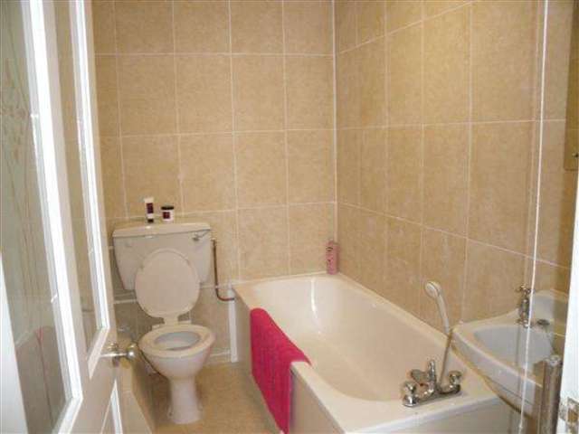  Image of 1 bedroom Apartment to rent in Rothbury Street Scarborough YO12 at Falsgrave, YO12 7DT