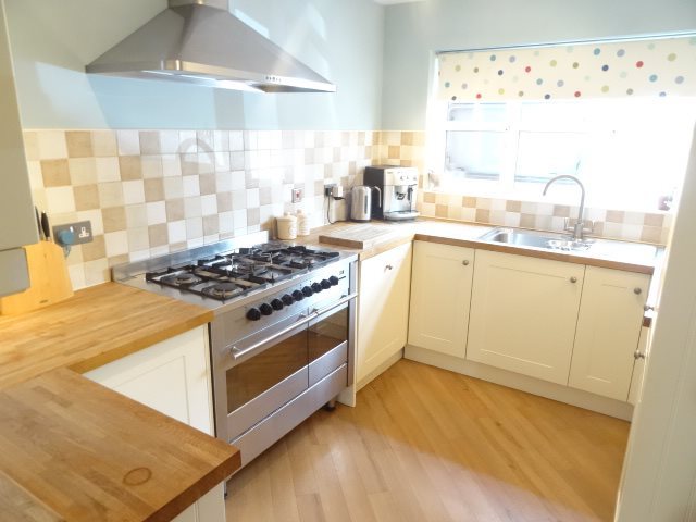  Image of 4 bedroom Detached house to rent in Rye Place Warndon Worcester WR4 at Worcester Worcestershire Warndon, WR4 0SS
