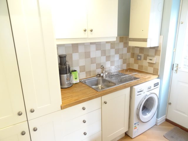  Image of 4 bedroom Detached house to rent in Rye Place Warndon Worcester WR4 at Worcester Worcestershire Warndon, WR4 0SS