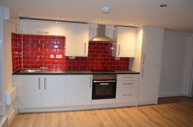  Image of 1 bedroom Flat to rent in Salisbury Avenue Armley Leeds LS12 at Salisbury Avenue  Leeds, West Yorkshire, England, LS12 2AR