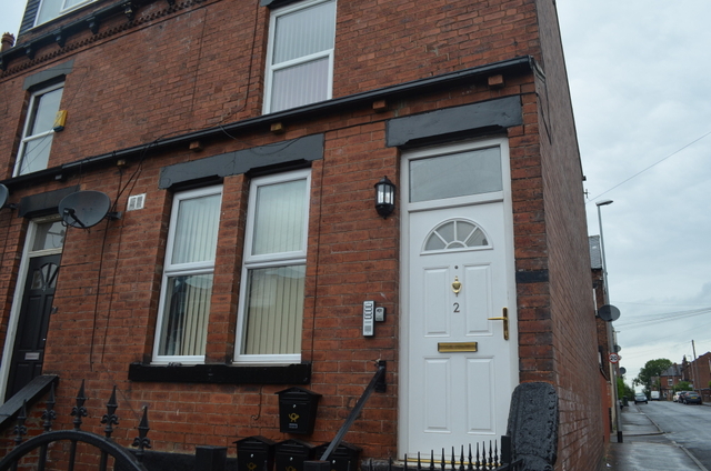  Image of 1 bedroom Ground Flat to rent in Salisbury Avenue Armley Leeds LS12 at Salisbury Avenue  Leeds, West Yorkshire, England, LS12 2AR