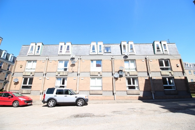  Image of 1 bedroom Flat to rent in Salisbury Court Aberdeen AB10 at West End Aberdeen Aberdeen, AB10 6PN