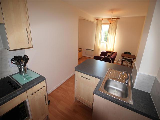  Image of 1 bedroom Flat to rent in Salisbury Court Aberdeen AB10 at West End Aberdeen Aberdeen, AB10 6PN