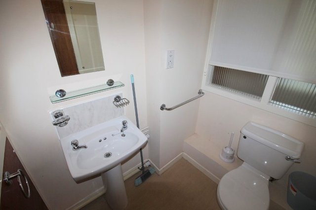  Image of 1 bedroom Flat to rent in Salisbury Court Aberdeen AB10 at West End Aberdeen Aberdeen, AB10 6PN