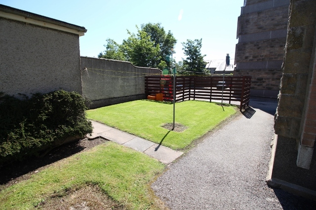  Image of 1 bedroom Flat to rent in Salisbury Court Aberdeen AB10 at West End Aberdeen Aberdeen, AB10 6PN