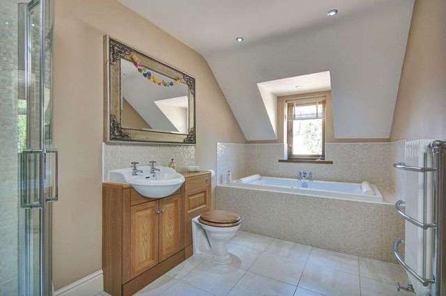  Image of 5 bedroom Detached house for sale in Salmon Lane Kirkby-in-Ashfield Nottingham NG17 at Salmon Lane Kirkby-In-Ashfield Nottingham, NG17 9HB