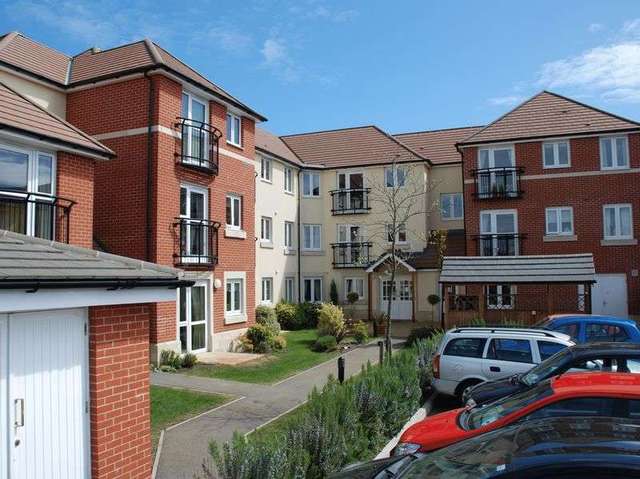 Image of 1 bedroom Retirement Property for sale in Lymington Road Highcliffe Christchurch BH23 at 380-396 Lymington Road  Highcliffe, BH23 5HD