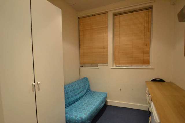  Image of Flat to rent in Shepherds Bush Road London W6 at Shepherds Bush Road  London, W6 7PD