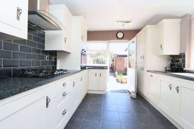  Image of 3 bedroom Terraced house for sale in Sherwood Avenue Hull HU9 at Sherwood Avenue  Hull, HU9 2PJ