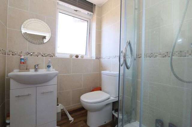  Image of 3 bedroom Terraced house for sale in Sherwood Avenue Hull HU9 at Sherwood Avenue  Hull, HU9 2PJ