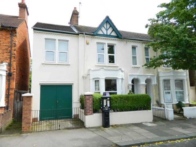  Image of 4 bedroom Semi-Detached house for sale in Sidney Road Bedford MK40 at Bedford, MK40 2BQ
