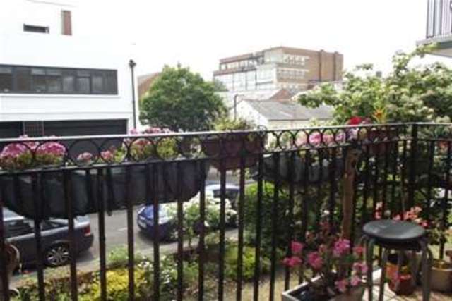  Image of 2 bedroom Flat to rent in Silver Street Southsea PO5 at Southsea, PO5 3BW
