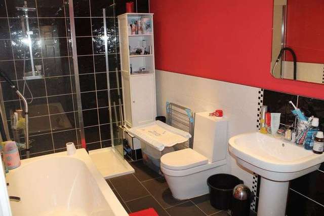  Image of 2 bedroom Flat for sale in South Ordnance Road Enfield EN3 at South Ordnance Road Enfield Lock Enfield, EN3 6HR