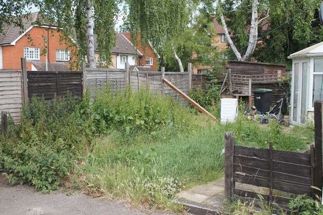  Image of 2 bedroom Flat for sale in South Ordnance Road Enfield EN3 at South Ordnance Road Enfield Lock Enfield, EN3 6HR