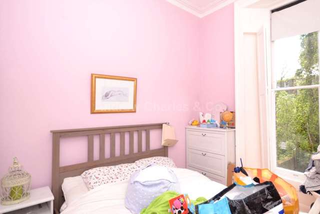  Image of 2 bedroom Flat to rent in South Villas London NW1 at South Villas Camden Town London, NW1 9BS
