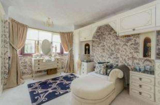  Image of 4 bedroom Detached house for sale in West End Road Southampton SO18 at Southampton Hampshire Bitterne, SO18 6PJ