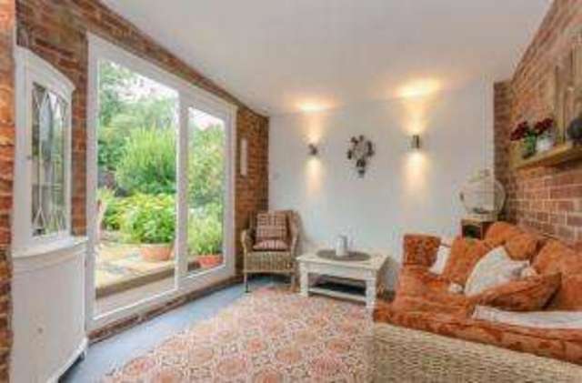  Image of 4 bedroom Detached house for sale in West End Road Southampton SO18 at Southampton Hampshire Bitterne, SO18 6PJ