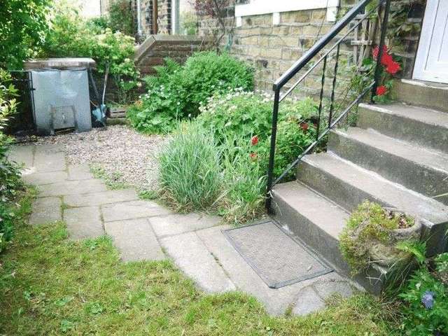 Image of 3 bedroom Terraced house to rent in Spring Bank Cullingworth Bradford BD13 at Spring Bank Cullingworth Bradford, BD13 5EW