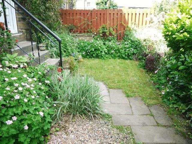  Image of 3 bedroom Terraced house to rent in Spring Bank Cullingworth Bradford BD13 at Spring Bank Cullingworth Bradford, BD13 5EW