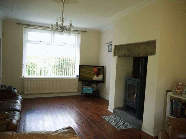  Image of 3 bedroom Terraced house to rent in Spring Bank Cullingworth Bradford BD13 at Spring Bank Cullingworth Bradford, BD13 5EW