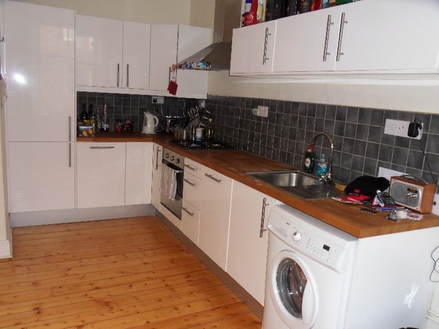  Image of 1 bedroom Flat to rent in Springvalley Gardens Edinburgh EH10 at Morningside Edinburgh Edinburgh, EH10 4QF