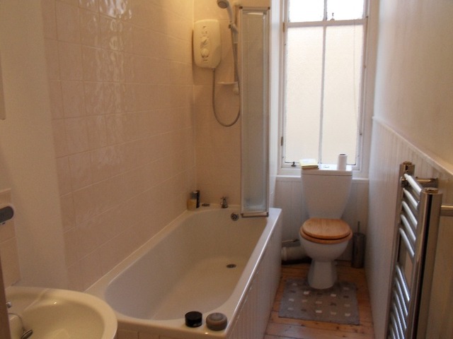  Image of 1 bedroom Flat to rent in Springvalley Gardens Edinburgh EH10 at Morningside Edinburgh Edinburgh, EH10 4QF
