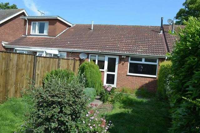  Image of 2 bedroom Bungalow for sale in Spruce Lane Ulceby DN39 at Spruce Lane  Ulceby, DN39 6UL