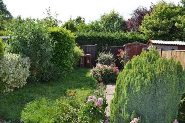  Image of 2 bedroom Bungalow for sale in Spruce Lane Ulceby DN39 at Spruce Lane  Ulceby, DN39 6UL