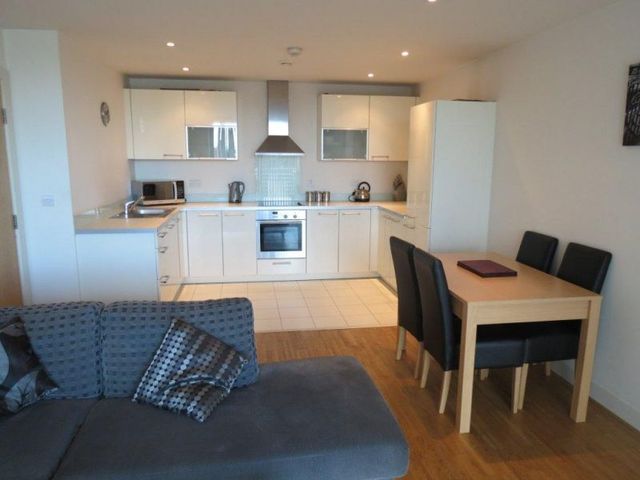  Image of 2 bedroom Apartment to rent in Kelso Place Manchester M15 at 1 Kelso Place  Manchester City, M15 4LE