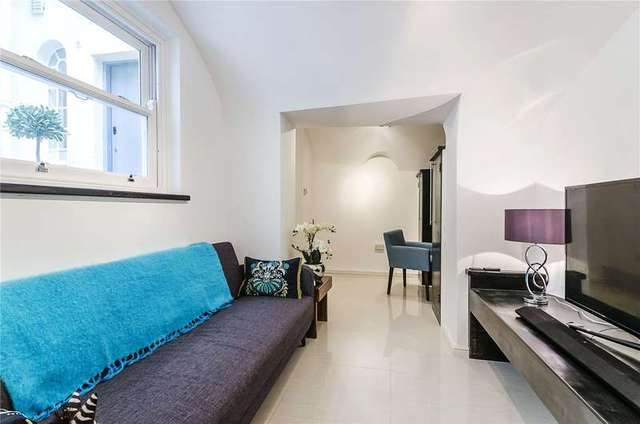 Image of 3 bedroom Flat for sale in St. Georges Square London SW1V at London  Pimlico, SW1V 3QY