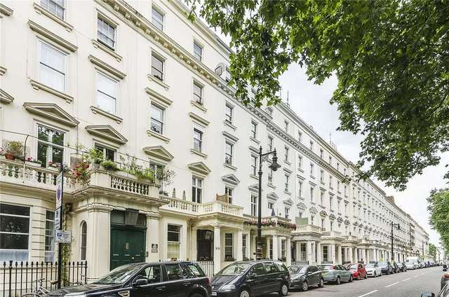  Image of 3 bedroom Flat for sale in St. Georges Square London SW1V at London  Pimlico, SW1V 3QY