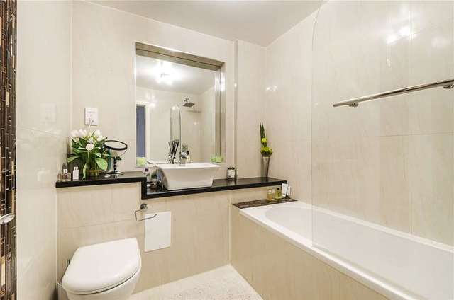  Image of 3 bedroom Flat for sale in St. Georges Square London SW1V at London  Pimlico, SW1V 3QY