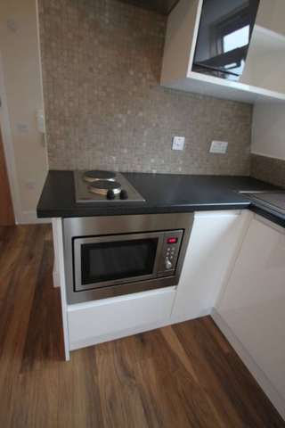  Image of Studio flat to rent in St. James Road Sutton SM1 at St James Road Sutton Sutton, SM1 2TJ