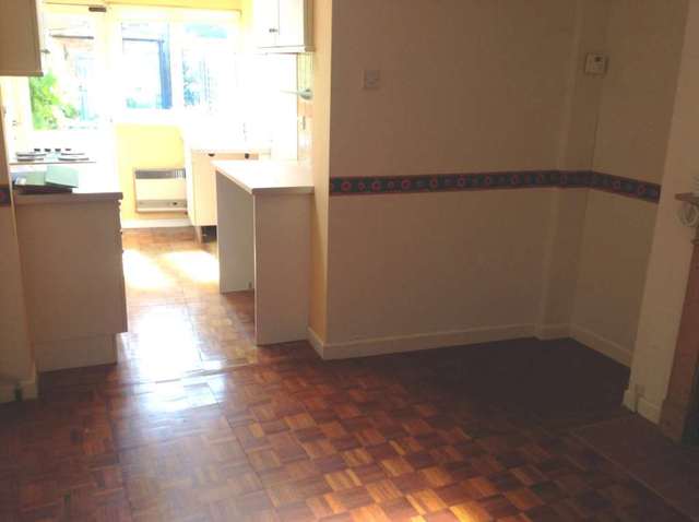  Image of 2 bedroom Terraced house to rent in St. Johns Hill Reading RG1 at St Johns Hill  Reading, RG1 4EE
